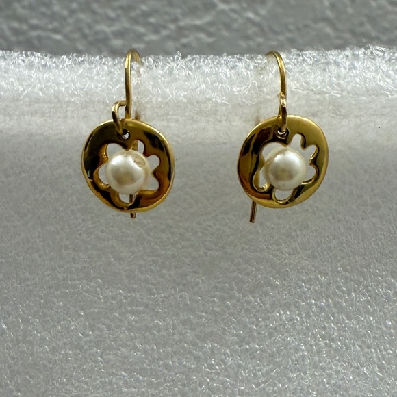 Drop earrings with pearl in the middle of primrose - Picture 1 of 5